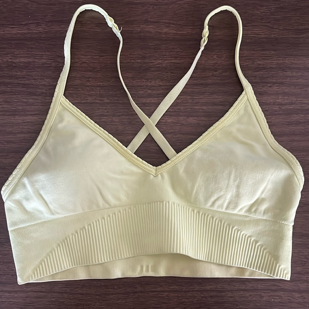 Lululemon sports bra 4